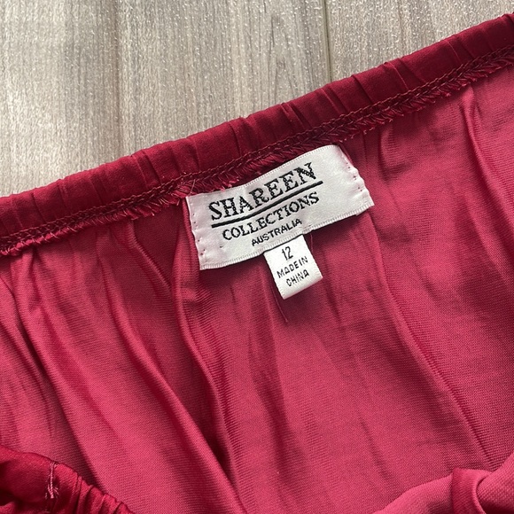 Red Off Shoulder Crop ♥️ - Picture 5 of 6